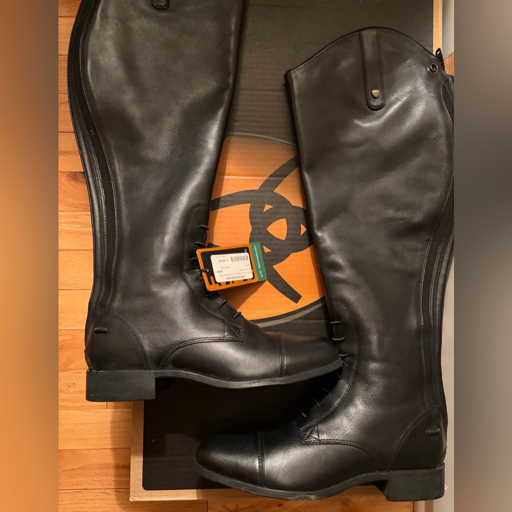 Brand New in Box Ariat Heritage Contour Field Boots (Sz. 9, ExtraWide Calf, NWT)